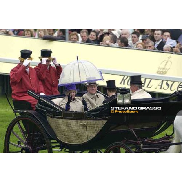 The Queen opens the Royal Procession at York 2nd day Royal Ascot at York York, 15th june 2005 ph. Stefano Grasso