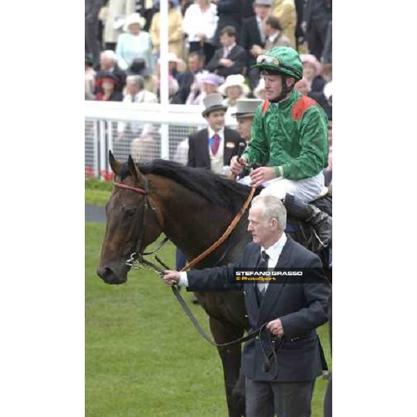 Mick Kinane on Azamour enters in the winner enclosure of the Prince of Wales\'s Stakes Royal Ascot at York, 2nd day York, 15th june 2005 ph. Stefano Grasso