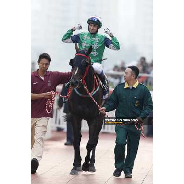 Douglas Whyte and Glorious Day win the Longines Hong Kong Mile Hong Kong-Sha Tin racecourse,8th dec.2013 ph.Stefano Grasso/Longines
