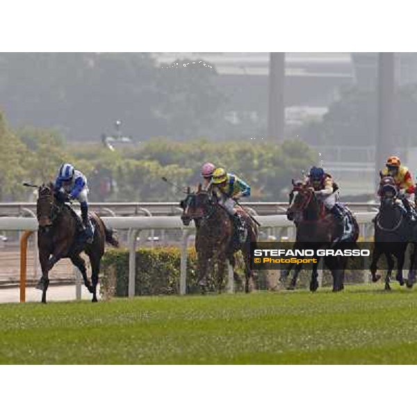 Yasunari Iwata and Lord Kanaloa win the Longines Hong Kong Sprint Hong Kong-Sha Tin racecourse,8th dec.2013 ph.Stefano Grasso/Longines