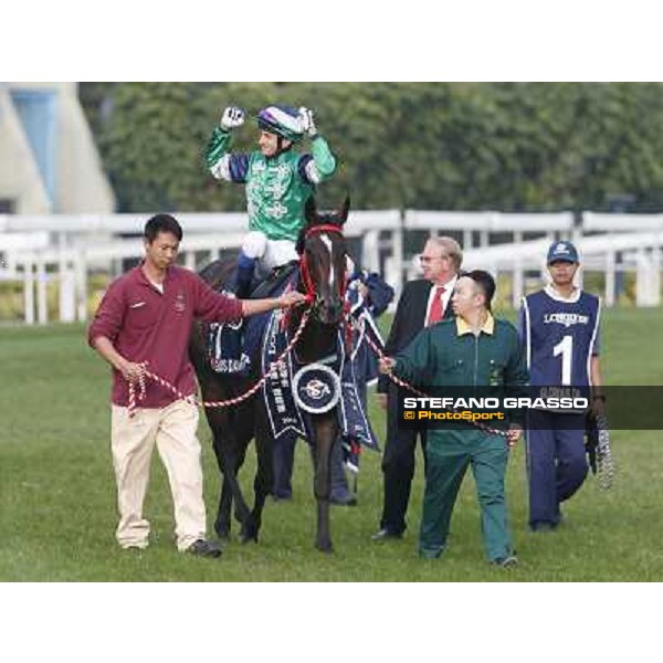 Douglas Whyte and Glorious Day win the Longines Hong Kong Mile Hong Kong-Sha Tin racecourse,8th dec.2013 ph.Stefano Grasso/Longines