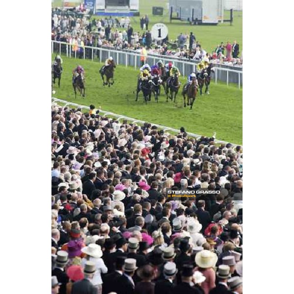 Ted Durcan on Flashy Wings leads the group and wins the Queen Mary Stakes Royal Ascot at York, 2nd day York, 15th june 2005 ph. Stefano Grasso