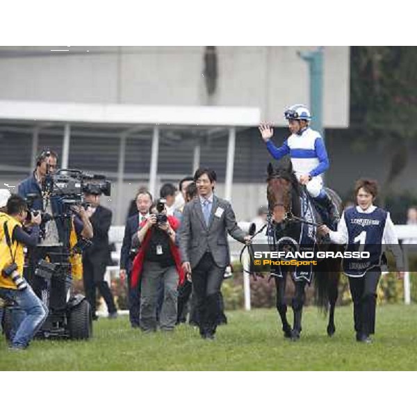 Yasunari Iwata and Lord Kanaloa win the Longines Hong Kong Sprint Hong Kong-Sha Tin racecourse,8th dec.2013 ph.Stefano Grasso/Longines