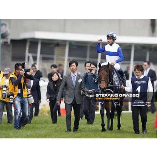 Yasunari Iwata and Lord Kanaloa win the Longines Hong Kong Sprint Hong Kong-Sha Tin racecourse,8th dec.2013 ph.Stefano Grasso/Longines
