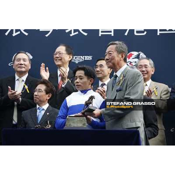 Yasunari Iwata and Lord Kanaloa win the Longines Hong Kong Sprint - The prize giving ceremony Hong Kong-Sha Tin racecourse,8th dec.2013 ph.Stefano Grasso/Longines