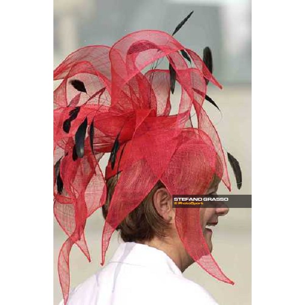 Royal Ascot at York -fashion hat York 15th june 2005 ph. Stefano Grasso