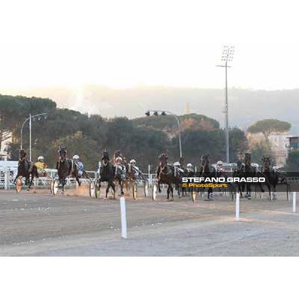 Robin Bakker with Robert Bi wins the second leg of the 86° Derby Italiano del Trotto - Trofeo La Torrente Napoli - Ippodromo di Agnano,14 dicembre 2013 ph.Stefano Grasso/Ippodromi Partenopei