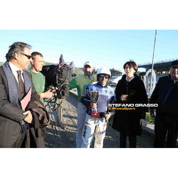 Tommaso Di Lorenzo with Re deli Dei wins the first leg of the 86° Derby Italiano del Trotto - Trofeo La Torrente Napoli - Ippodromo di Agnano,14 dicembre 2013 ph.Stefano Grasso/Ippodromi Partenopei