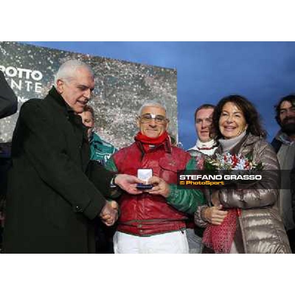 Robin Bakker with Robert Bi wins the 86° Derby Italiano del Trotto Napoli,Agnano 26 dicembre 2013 ph.Stefano Grasso/Ippodromi Partenopei srl