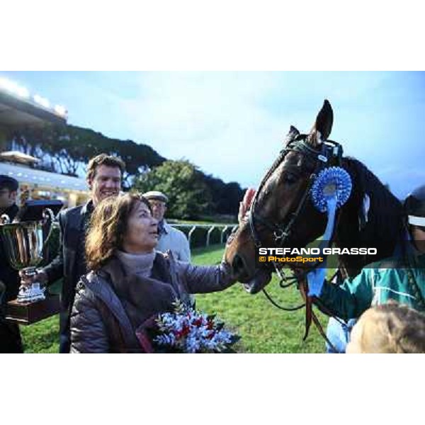 Robin Bakker with Robert Bi wins the 86° Derby Italiano del Trotto Napoli,Agnano 26 dicembre 2013 ph.Stefano Grasso/Ippodromi Partenopei srl