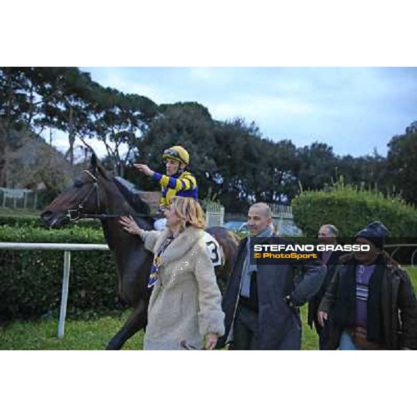 Dario Vargiu and Elettrotreno win the Gran Premio Città di Napoli Napoli,Agnano 29 dicembre 2013 ph.Stefano Grasso/Ippodromi Partenopei srl