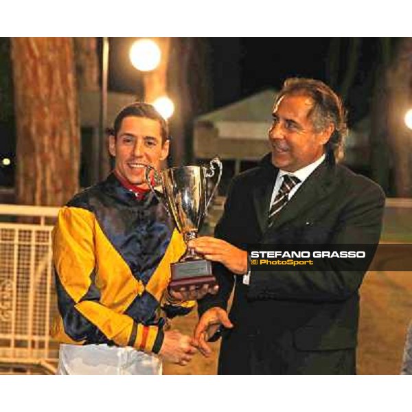 Djordje Perovic with Salford Secret wins the Premio Criterium Partenopeo Napoli,Agnano 29 dicembre 2013 ph.Stefano Grasso/Ippodromi Partenopei srl