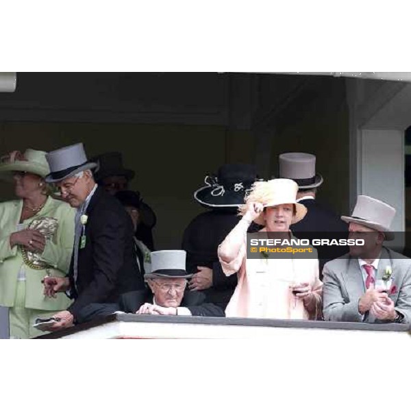 waiting for The Queen Royal Ascot at York - Ladies Day York, 16th june 2005 ph. Stefano Grasso