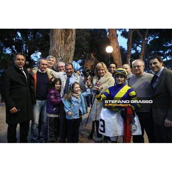 The Prize giving of the Gran Premio Città di Napoli won by Dario Vargiu and Elettrotreno Napoli,Agnano 29 dicembre 2013 ph.Stefano Grasso/Ippodromi Partenopei srl