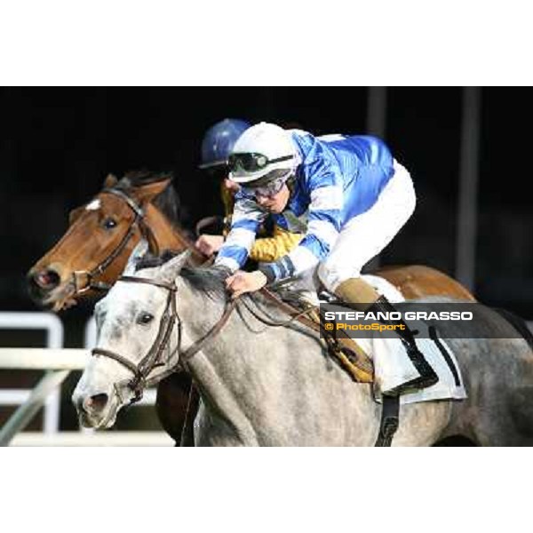 Djordjet Perovic on Lady Kikka wins the Premio Soragna beating Calittist Napoli,Agnano 29 dicembre 2013 ph.Stefano Grasso/Ippodromi Partenopei srl