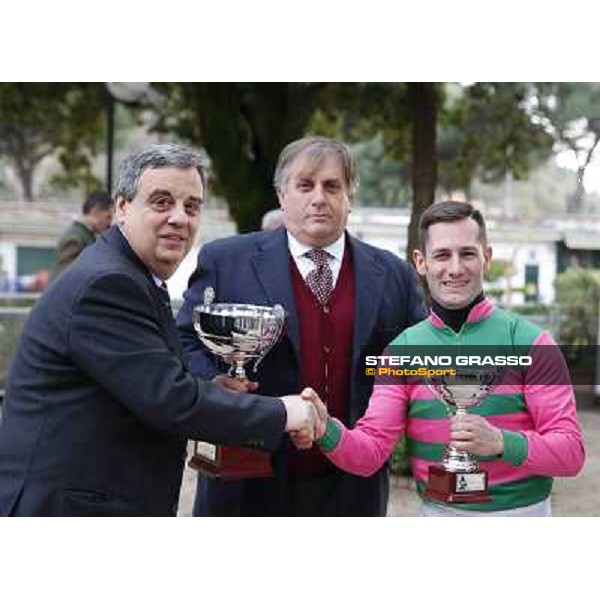 The prize giving ceremony of the Premio Mem.Domenico e Giuseppe Artina won by Mirco Demuro and Attrazione Napoli,Agnano 29 dicembre 2013 ph.Stefano Grasso/Ippodromi Partenopei srl