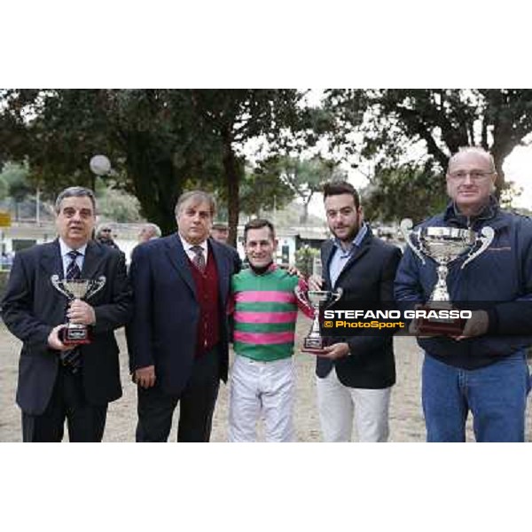 The prize giving ceremony of the Premio Mem.Domenico e Giuseppe Artina won by Mirco Demuro and Attrazione Napoli,Agnano 29 dicembre 2013 ph.Stefano Grasso/Ippodromi Partenopei srl