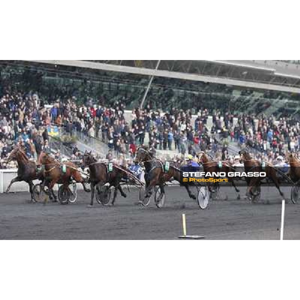 Jean Etienne Dubois and Turbo Jet win the Prix du Luxembourg - Marco Smorgon and Oropuro Bar finish 5th. Paris - Vincennes, 25th jan.2014 ph.Stefano Grasso