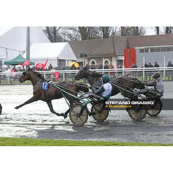 Orjan Kihlstrom with Maharajah wins the Grand Prix d\'Amerique 2014 Paris - Vincennes, 26th jan.2014 ph.Stefano Grasso