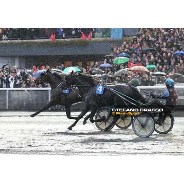 Orjan Kihlstrom with Maharajah wins the Grand Prix d\'Amerique 2014 Paris - Vincennes, 26th jan.2014 ph.Stefano Grasso