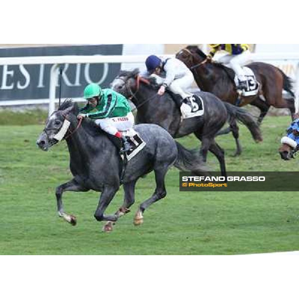 Antonio Fresu and Makarenko win the Premio Optional Roma - Capannelle racecourse,2nd march 2014 ph.Stefano Grasso