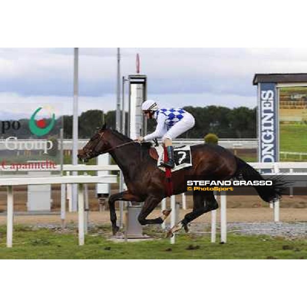 Fiori and Kaspersky win the Premio Donatello Roma - Capannelle racecourse,2nd march 2014 ph.Domenico Savi/Grasso