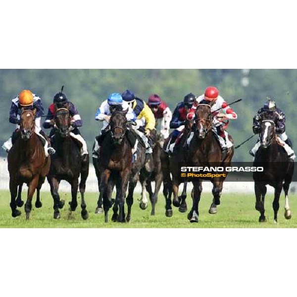 Olivier Peslier on Guest Connections (3rd from left) wins The Premio Primi Passi San Siro, Milan 18th june 2005 ph. Stefano Grasso