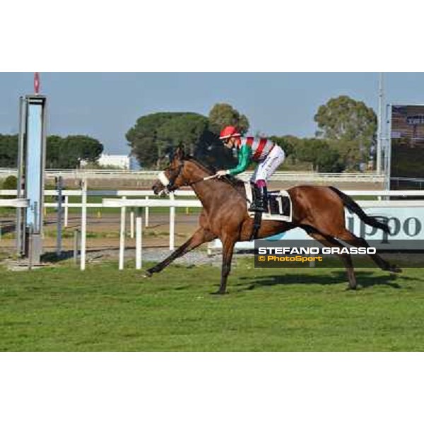 Umberto Rispoli on Bertinoro wins the Premio San Giuseppe Rome, Capannelle racecourse,30th march 2014 ph.Daniele Incollu/Grasso