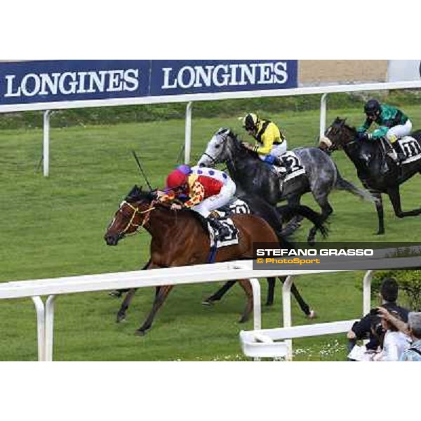 Luca Maniezzi on Clorofilla wins the Premio Carlo Chiesa. 2nd is Mario Esposito on Universo Star Rome, Capannelle racecourse 13th april 2014 ph.Domenico Savi/Grasso