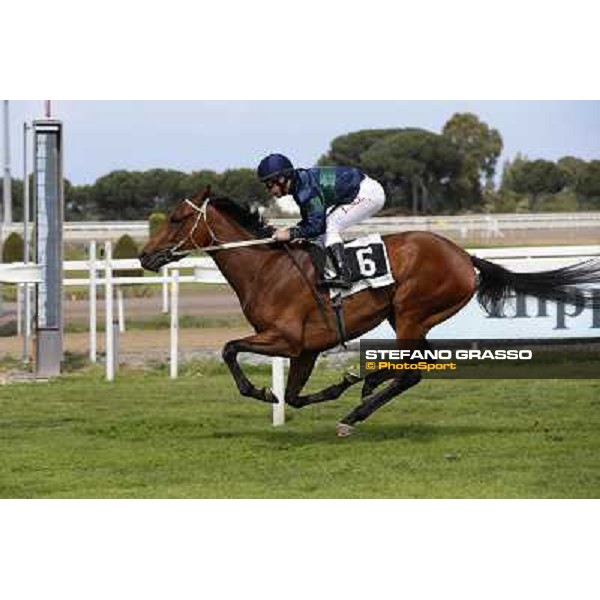 Luca Maniezzi on Obade wins the Premio Lorenzo Camuffo Rome, Capannelle racecourse 13th april 2014 ph.Domenico Savi/Grasso