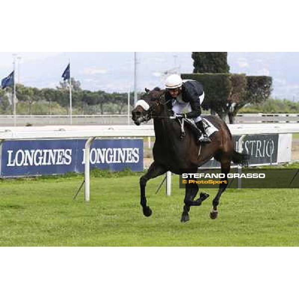 Carlo Fiocchi on Dragorama wins the Premio Marzio Roma - Capannelle racecourse,15th april 2014 ph.Domenico Savi/Grasso