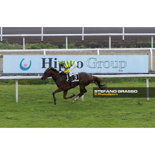 Carlo Fiocchi on Guizzo Vincente wins the Premio Bilitis Roma - Capannelle racecourse,15th april 2014 ph.Domenico Savi/Grasso
