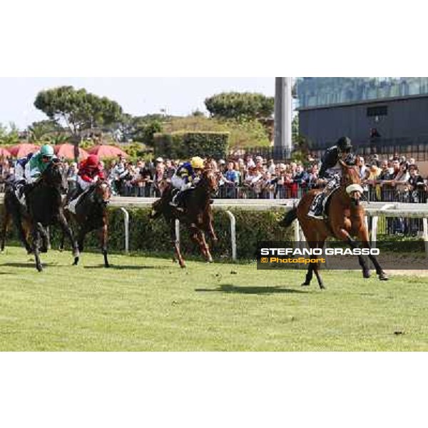  Carlo Fiocchi on Ginwar wins the Premio Toulouse Lautrec Rome, 1st may 2014 ph.DomenicoSavi/GRASSO