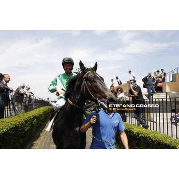 Samuele Diana on Giacas wins the Premio Misil Al Maktoum Stakes Rome, Capannelle racecourse,11th may 2014 photo Stefano Grasso