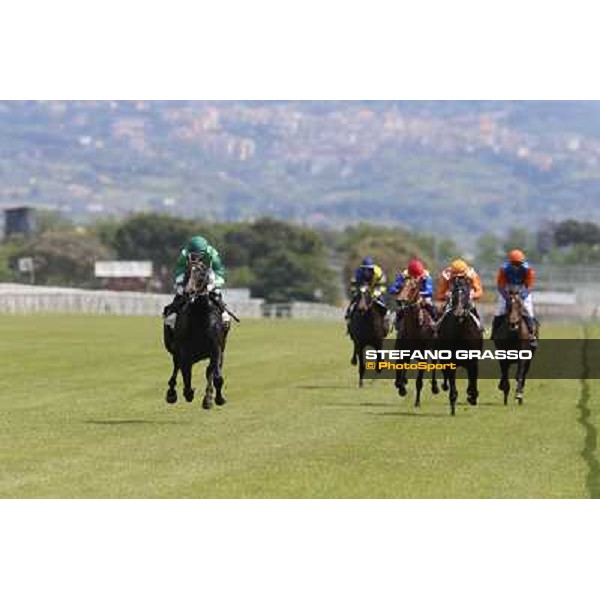 Samuele Diana on Giacas wins the Premio Misil Al Maktoum Stakes Rome, Capannelle racecourse,11th may 2014 photo Stefano Grasso