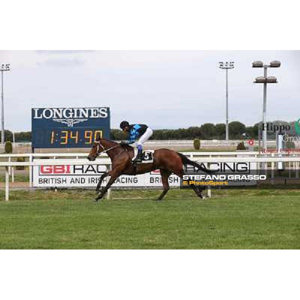 Carlo Fioccchi on Lucky Serena wins the Premio Tadolina Mem.Patrizio Galli Uae Stakes Rome, Capannelle racecourse,11th may 2014 photo Stefano Grasso