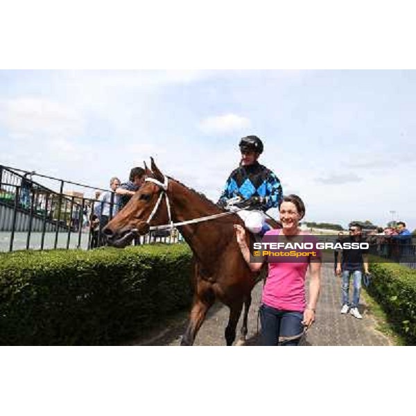 Carlo Fioccchi on Lucky Serena wins the Premio Tadolina Mem.Patrizio Galli Uae Stakes Rome, Capannelle racecourse,11th may 2014 photo Stefano Grasso