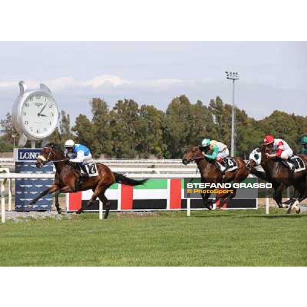 Carlo Fiocchi on Valvibrata wins the Premio Mario Perretti Mujahid Stakes Rome, Capannelle racecourse,11th may 2014 photo Stefano Grasso