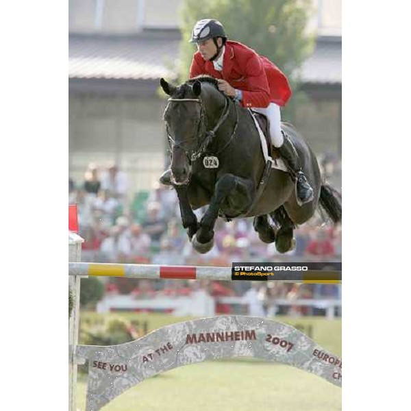 Marco Kutscher with Montenderm Fei European Championm 2005, on the last jump. Fei European Championship San Patrignano 2005 San Patrignano 24th july 2005 ph. Stefano Grasso