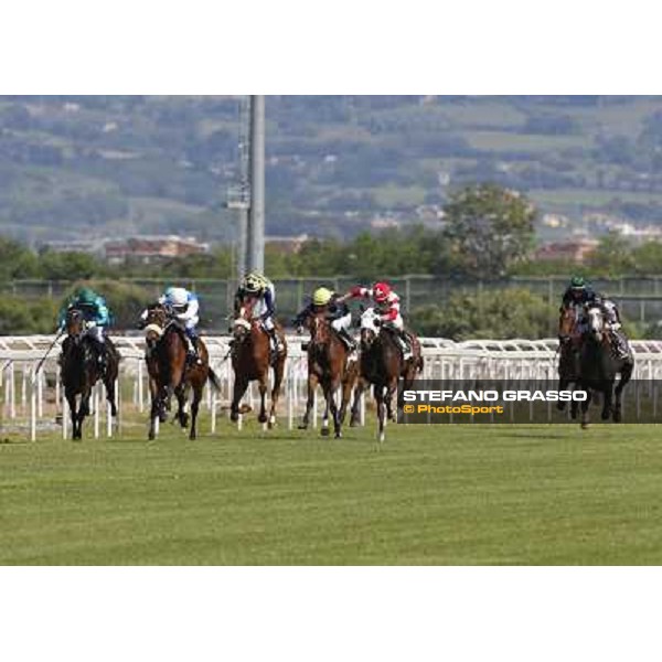 Carlo Fiocchi on Valvibrata wins the Premio Mario Perretti Mujahid Stakes Rome, Capannelle racecourse,11th may 2014 photo Stefano Grasso