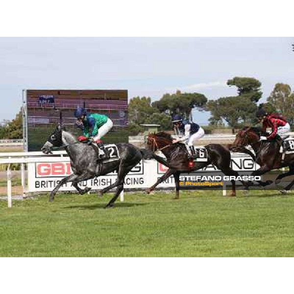 Germano Marcelli on Jelabi-PSA wins the Premio HH Sheikh Hamdan Al Maktoum Premio No Risk Al Maury Rome, Capannelle racecourse,11th may 2014 photo Stefano Grasso