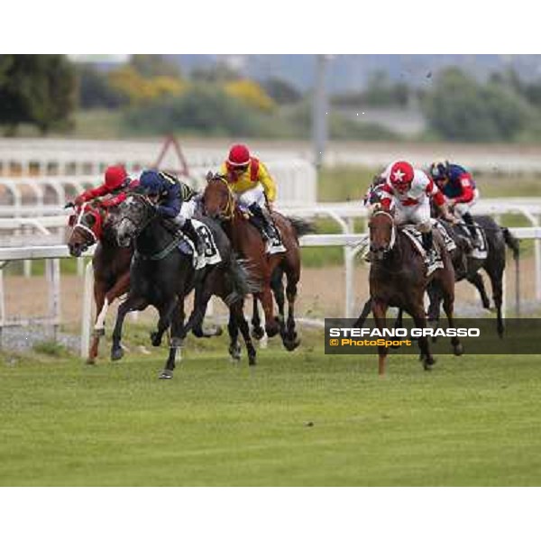 Francesco Dettori on Konkan wins the Premio Jebel Ali racecourse Rome, Capannelle racecourse,11th may 2014 photo Stefano Grasso