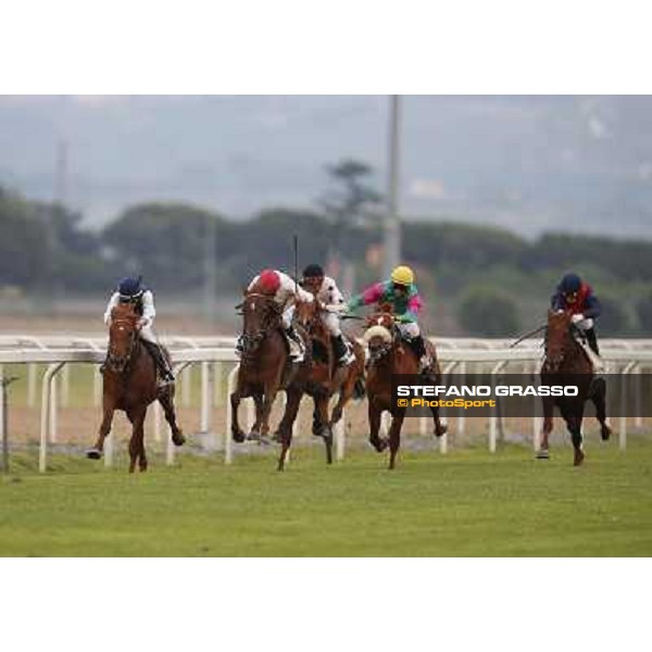 Gavino Sanna on Sibillina - PSA wins the Premio Madjani Shadwell Arabian Stakes Rome, Capannelle racecourse,11th may 2014 photo Stefano Grasso