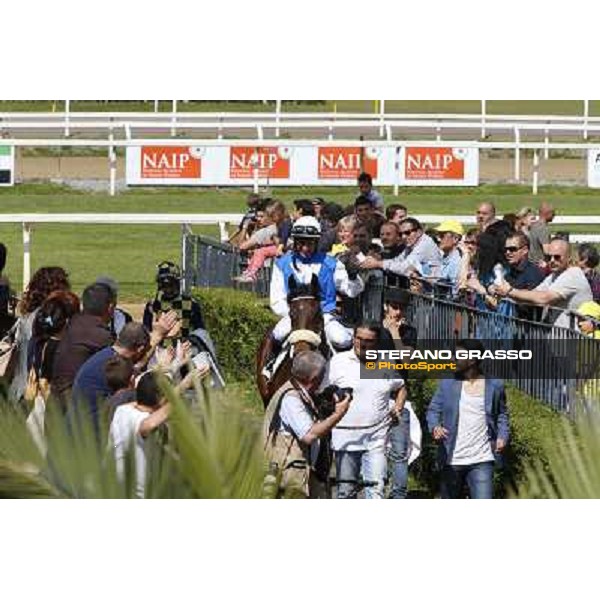 Carlo Fiocchi on Valvibrata wins the Premio Mario Perretti Mujahid Stakes Rome, Capannelle racecourse,11th may 2014 photo Domenico Savi/Grasso