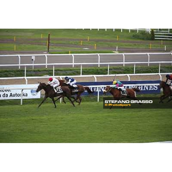 Gavino Sanna on Sibillina - PSA wins the Premio Madjani Shadwell Arabian Stakes Rome, Capannelle racecourse,11th may 2014 photo Domenico Savi/Grasso