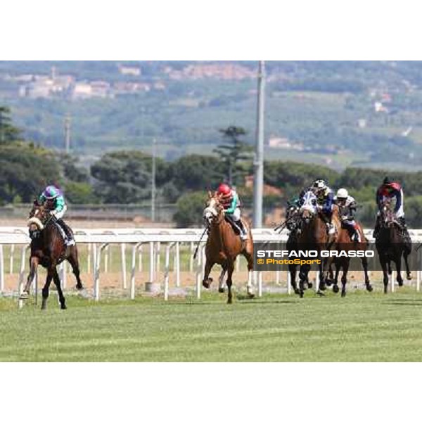 Mirco Demuro on Orsino goes to win the Premio Carlo D\'Alessio Rome,Capannelle Racecourse,18th may 2014 ph.Stefano Grasso/HippoGroup Roma Capannelle
