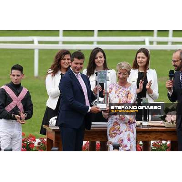 The prize giving ceremony of the Premio Carlo Vittadini - Trofeo Corriere della Sera Milano - San Siro racecourse - Oaks d\'Italia Day Milano,25th may 2014 ph.Stefano Grasso/IppodromoMilano