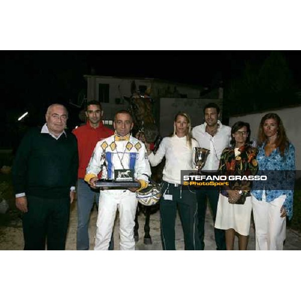 giving prize for Roberto Andreghetti and Fairlady Bi winners of the finale Campionato Femminile 3 anni SS Cosma e Damiano 8th august 2005 ph. Stefano Grasso