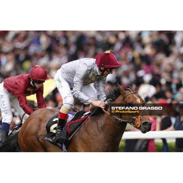 Frankie Dettori on Baitha Alga wins the Norfolk Stakes Ascot, Royal Ascot 19th june 2014 ph.Stefano Grasso