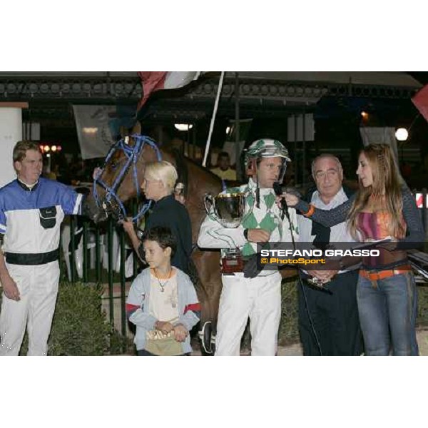 Andrea Guzzinati in the winner circle of Consolazione Campionato Femminile, won with Fantasia Stars SS Cosma e Damiano 8th august 2005 ph. Stefano Grasso